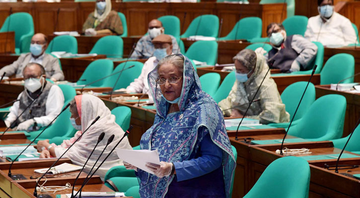 জাতীয় সংসদে প্রস্তাবিত ২০২০-২১ অর্থবছরের বাজেটের ওপর সাধারণ আলোচনায় প্রধানমন্ত্রী শেখ হাসিনা। ছবি: পিআইডি